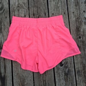 Lululemon Hotty Hot 4" Shorts Pink Medium 8 Low-Rise Running Gym Activewear